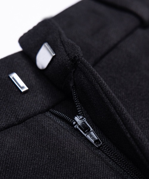 DAY CLOSET（デイ クローゼット）の「【大きいサイズ有】冬に溶け込む生地感。クラシカルウール調フロントタックハーフパンツ レディース（その他パンツ・レディース・グレー/ブラック・S/M/L/XL）」の9枚目の写真