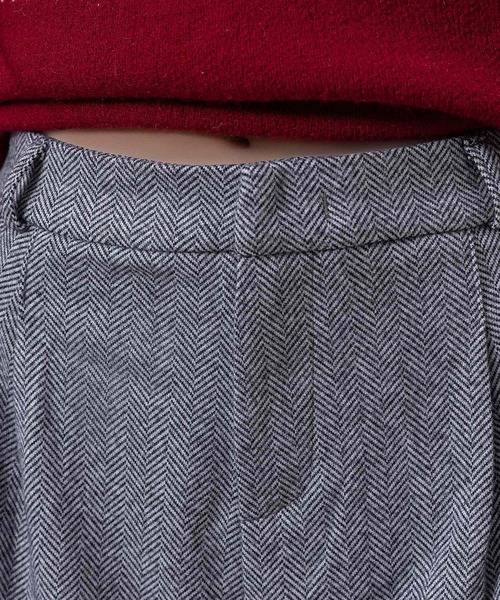 DAY CLOSET（デイ クローゼット）の「【大きいサイズ有】冬に溶け込む生地感。クラシカルウール調フロントタックハーフパンツ レディース（その他パンツ・レディース・グレー/ブラック・S/M/L/XL）」の7枚目の写真