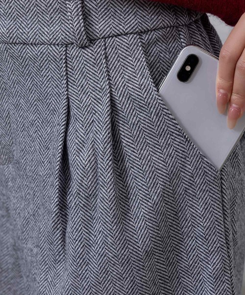 DAY CLOSET（デイ クローゼット）の「【大きいサイズ有】冬に溶け込む生地感。クラシカルウール調フロントタックハーフパンツ レディース（その他パンツ・レディース・グレー/ブラック・S/M/L/XL）」の6枚目の写真