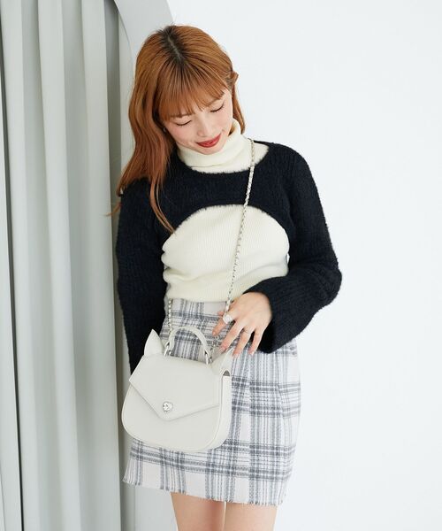 MAJESTIC LEGON(マジェスティックレゴン)の「ネコ型ショルダーバッグ(ショルダーバッグ・レディース・ブラック/アイボリー・FREE)」の11枚目の写真