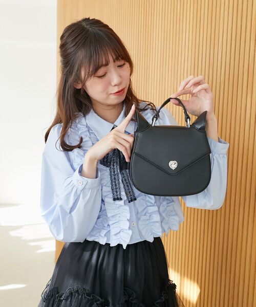 MAJESTIC LEGON(マジェスティックレゴン)の「ネコ型ショルダーバッグ(ショルダーバッグ・レディース・ブラック/アイボリー・FREE)」の15枚目の写真