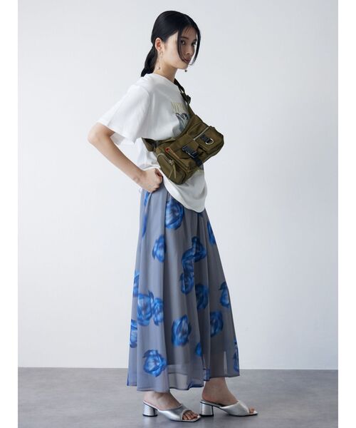 MURUA(ムルーア)の「【WEB限定】メニーポケットショルダーバッグ(ショルダーバッグ・レディース・カーキ/ブラック・FREE)」の8枚目の写真