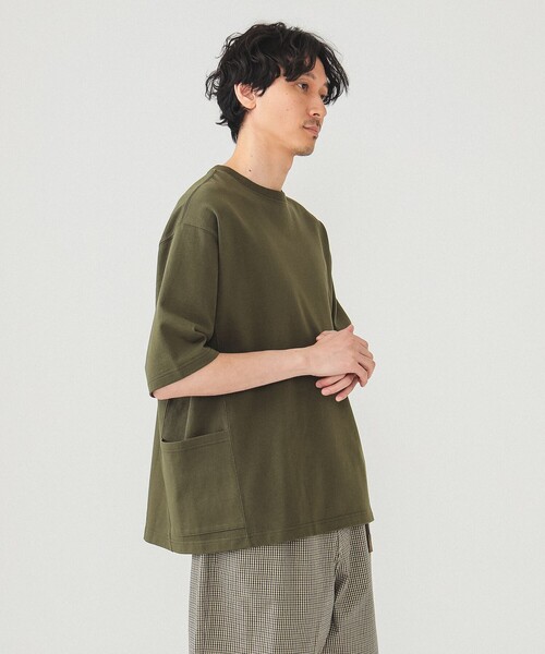 BEAMS（ビームス）の「BEAMS / サイドポケット ルーズTシャツ（Tシャツ/カットソー・メンズ・ブラック/オリーブ/ホワイト/ナチュラル・S/M/L/XL）」の4枚目の写真