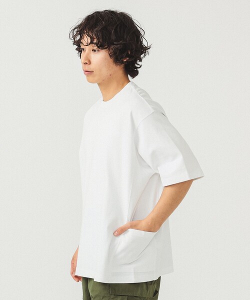 BEAMS（ビームス）の「BEAMS / サイドポケット ルーズTシャツ（Tシャツ/カットソー・メンズ・ブラック/オリーブ/ホワイト/ナチュラル・S/M/L/XL）」の7枚目の写真