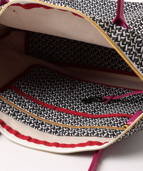 Roberta Pieri（ロベルタピエリ）の「ROBERTA PIERI/ロベルタピエリ ラージトートバッグ【TATAMI LT】（トートバッグ・レディース・ピンク・FREE）」の4枚目の写真