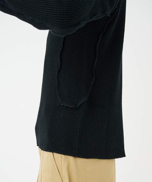 NVRFRGT（ネヴァーフォーゲット）の「WAFFLE THERMAL LONG SLEEVE T-SHIRT（Tシャツ/カットソー・メンズ・ホワイト/ブラック/グレー・1/2）」の7枚目の写真