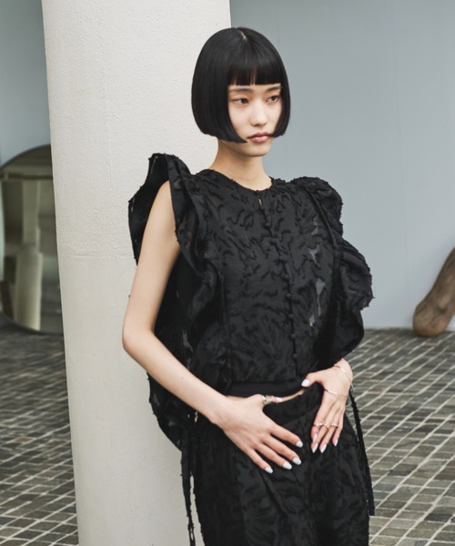 AIC.（エーアイシー）の「フリルジャガードトップス/セットアップ可能（シャツ/ブラウス・レディース・アイボリー/ブラック・FREE）」の18枚目の写真