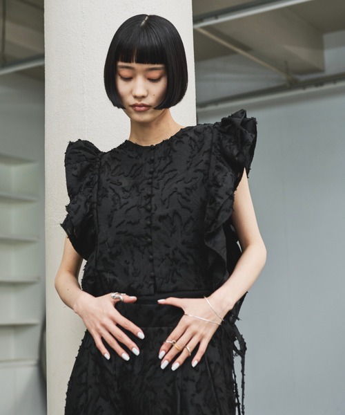 AIC.（エーアイシー）の「フリルジャガードトップス/セットアップ可能（シャツ/ブラウス・レディース・アイボリー/ブラック・FREE）」の19枚目の写真