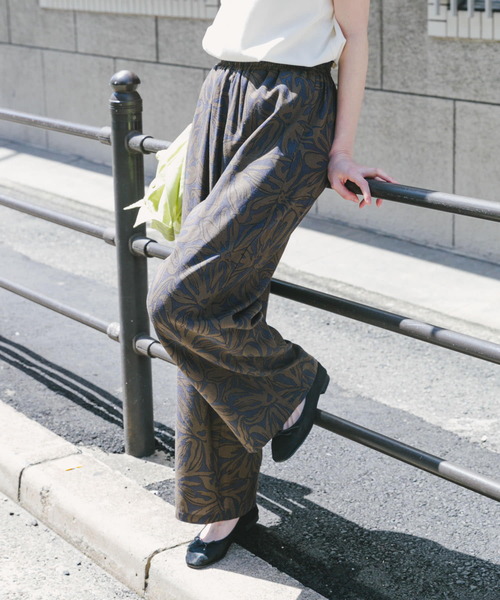 ITEMS URBANRESEARCH（アイテムズ アーバンリサーチ）の「リネンレーヨンシャーリングパンツ（その他パンツ・レディース・ピンク/ブラウン/ブラック系その他・FREE）」の14枚目の写真