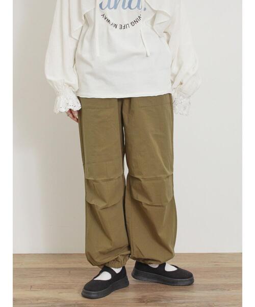 Samansa Mos2(サマンサ モスモス)の「【M/Lサイズ】パラシュートパンツ(その他パンツ・レディース・カーキ/チャコールグレー/オフホワイト/ピンク・L/M)」の2枚目の写真
