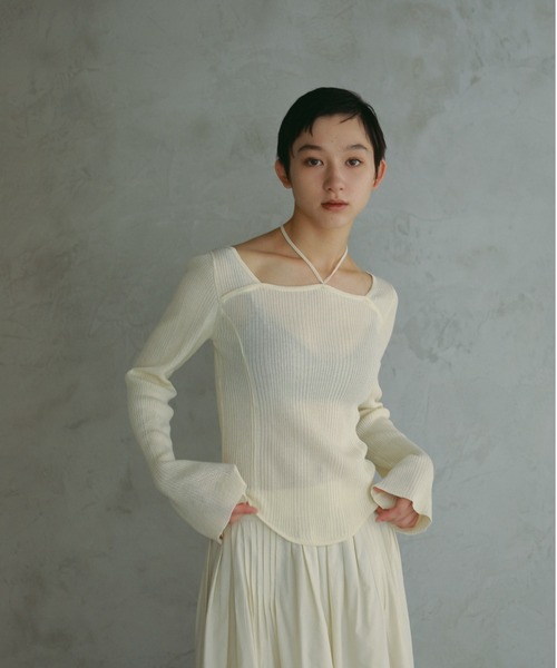 CASA FLINE（カーサフライン）の「【OC】オーガニックコットンスクエアホルターニットトップス（Tシャツ/カットソー・レディース・ブラック/アイボリー/ベージュ・FREE）」の19枚目の写真