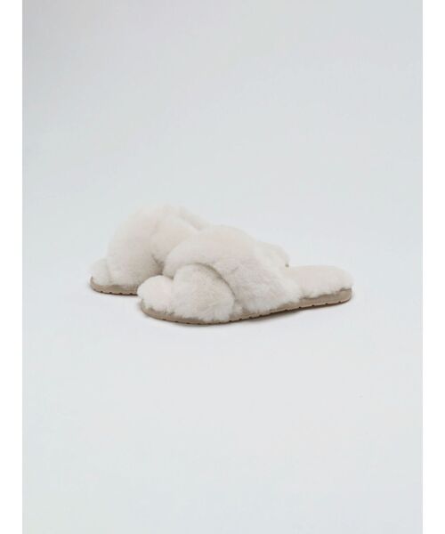 EMU Australia（エミューオーストラリア）の「【EMU Australia】MAYBERRY（ルームシューズ/スリッパ・レディース・オフホワイト・23/24/25）」の2枚目の写真