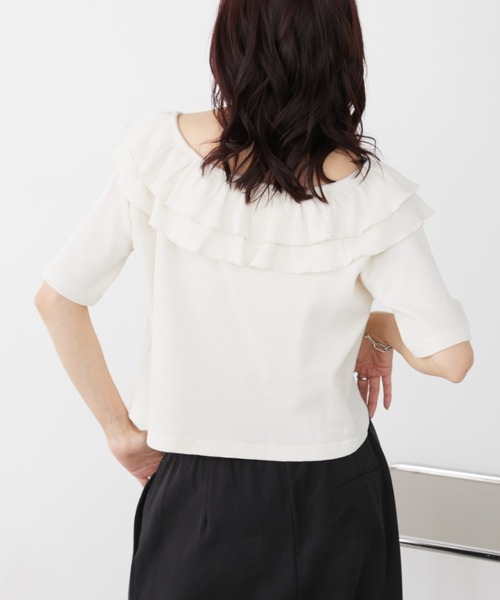 Auntie Rosa Holiday(アンティローザホリデー)の「サーマルフリルオフショルTEE(Tシャツ/カットソー・レディース・ナチュラル/ブラック・FREE)」の3枚目の写真