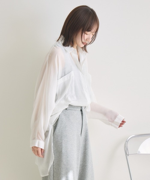 RU.TI.LE(ルチル)の「【RU.TI.LE】シアードルマンシャツ(シャツ/ブラウス・レディース・ホワイト/グレー/カーキ/ブラック/ブラウン/グレイッシュベージュ/ライトブルー/ピンク・MEDIUM)」の3枚目の写真