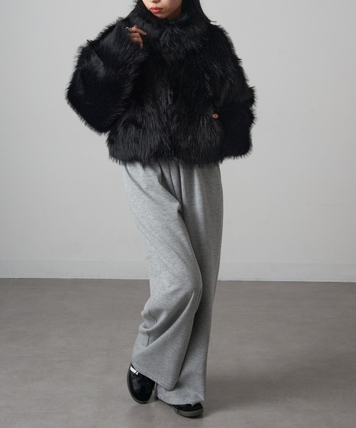 MAGASIN DE MODE Onjna(マガジンデモードオンジェナ )の「【MAGASIN DE MODE Onjna】フェイクファーショート丈ジャケット DTK(その他アウター・レディース・グレー/ベージュ/ブラック・FREE)」の12枚目の写真