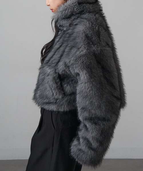 MAGASIN DE MODE Onjna(マガジンデモードオンジェナ )の「【MAGASIN DE MODE Onjna】フェイクファーショート丈ジャケット DTK(その他アウター・レディース・グレー/ベージュ/ブラック・FREE)」の19枚目の写真