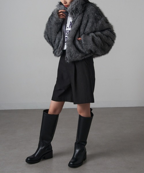 MAGASIN DE MODE Onjna(マガジンデモードオンジェナ )の「【MAGASIN DE MODE Onjna】フェイクファーショート丈ジャケット DTK(その他アウター・レディース・グレー/ベージュ/ブラック・FREE)」の22枚目の写真