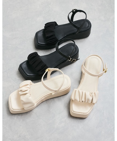 Juze(ジュゼ)の「【展開中止】フリル厚底サンダル(サンダル・レディース・ブラック/オフホワイト・L/M/S)」の14枚目の写真