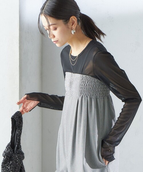 SHIPS(シップス)の「〈手洗い可能〉ストレッチ チュール ロング スリーブ TEE(Tシャツ/カットソー・レディース・ブラック/オフホワイト・ONE SIZE)」の1枚目の写真