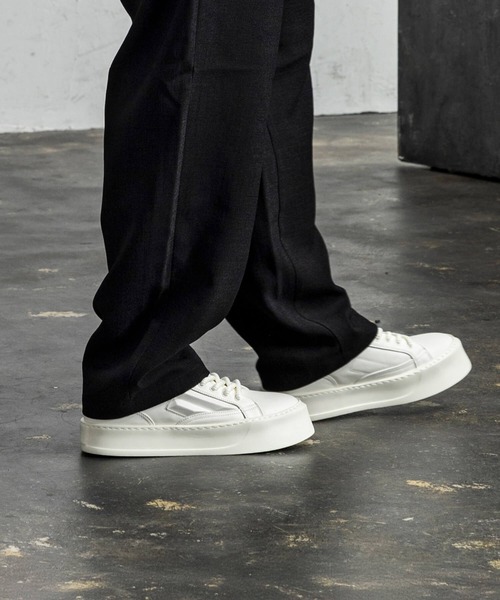+CLOSET（プラスクローゼット）の「サイドエッジレザースニーカー（スニーカー・メンズ・ブラック/ホワイト・27.5cm/26.5cm/25.5cm/24.5cm/24.0cm/23.5cm）」の6枚目の写真