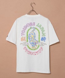 Revo.（レボ）の「【YOIDORE 酔いどれ】酔虎 ネオンプリント 半袖Tシャツ バックプリント（Tシャツ/カットソー・メンズ）」