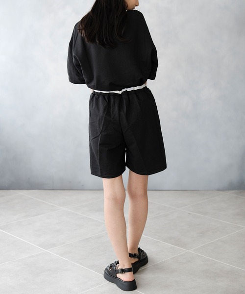 セール】ゆるっと着れる Vネック プリント 半袖 ショートパンツ