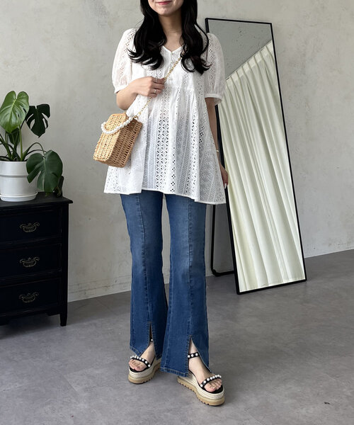 prose verse(プロズヴェール)の「センタースリットストレッチフレアデニム(デニムパンツ・レディース・ブルー/サックスブルー・MEDIUM/LARGE/PM/PL)」の21枚目の写真