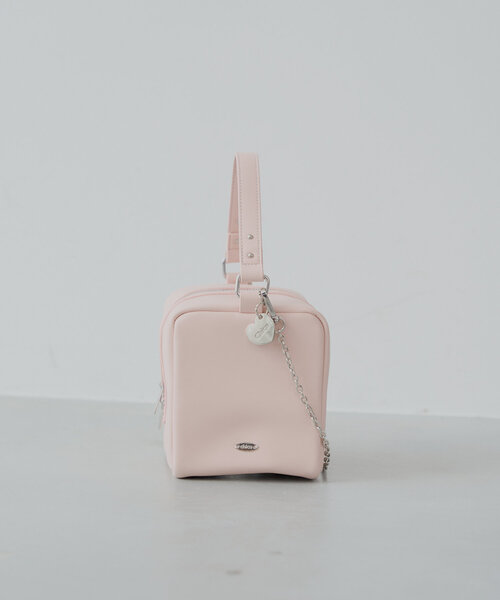 Chico（チコ）の「キューブチェーンショルダーバッグ（ショルダーバッグ・レディース・ピンク/シルバー/アイボリー・FREE）」の3枚目の写真