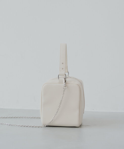 Chico（チコ）の「キューブチェーンショルダーバッグ（ショルダーバッグ・レディース・ピンク/シルバー/アイボリー・FREE）」の9枚目の写真
