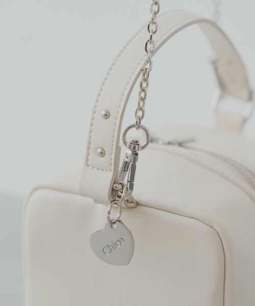 Chico（チコ）の「キューブチェーンショルダーバッグ（ショルダーバッグ・レディース・ピンク/シルバー/アイボリー・FREE）」の7枚目の写真