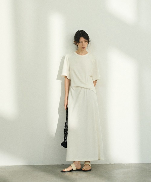 DECADE CLASSIC(ディケイド クラシック)の「DECADE CLASSIC ねじりディテール ロングワンピース (SS)(ワンピース・レディース・ブラック/ホワイト・FREE)」の4枚目の写真