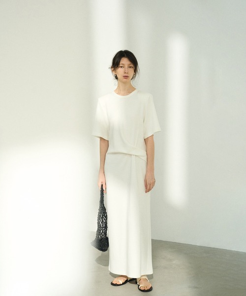 DECADE CLASSIC(ディケイド クラシック)の「DECADE CLASSIC ねじりディテール ロングワンピース (SS)(ワンピース・レディース・ブラック/ホワイト・FREE)」の8枚目の写真