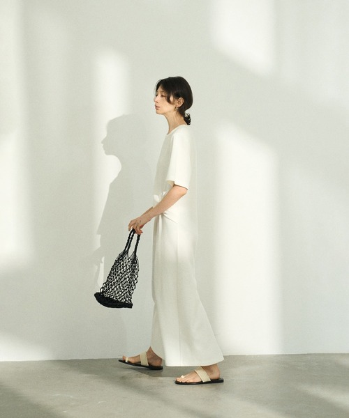 DECADE CLASSIC(ディケイド クラシック)の「DECADE CLASSIC ねじりディテール ロングワンピース (SS)(ワンピース・レディース・ブラック/ホワイト・FREE)」の5枚目の写真