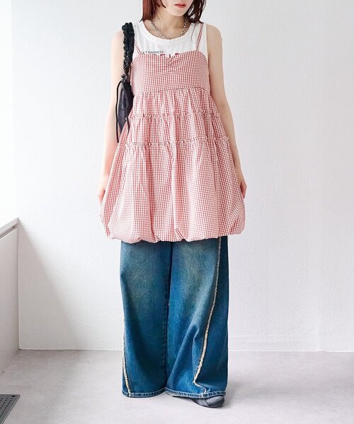 w closet(ダブルクローゼット)の「【バズりアイテム/4色展開】バルーンミニキャミワンピ(ワンピース・レディース・ブラック/オフホワイト/ブラック系その他/レッド系その他・FREE)」の5枚目の写真