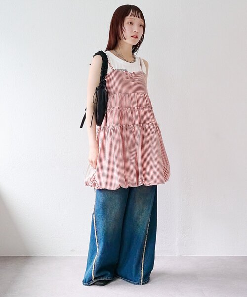 w closet(ダブルクローゼット)の「【バズりアイテム/4色展開】バルーンミニキャミワンピ(ワンピース・レディース・ブラック/オフホワイト/ブラック系その他/レッド系その他・FREE)」の8枚目の写真