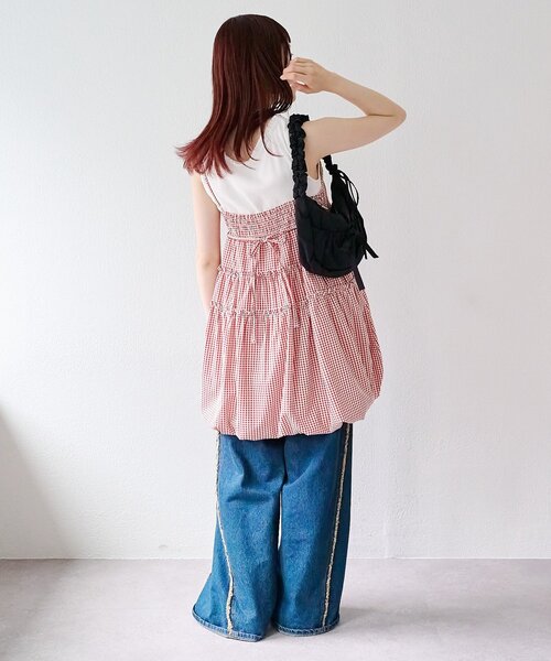 w closet(ダブルクローゼット)の「【バズりアイテム/4色展開】バルーンミニキャミワンピ(ワンピース・レディース・ブラック/オフホワイト/ブラック系その他/レッド系その他・FREE)」の12枚目の写真