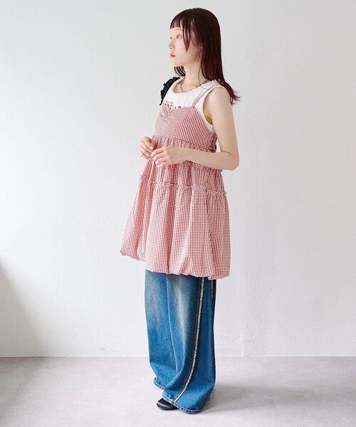 w closet(ダブルクローゼット)の「【バズりアイテム/4色展開】バルーンミニキャミワンピ(ワンピース・レディース・ブラック/オフホワイト/ブラック系その他/レッド系その他・FREE)」の13枚目の写真