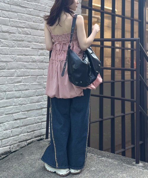 w closet(ダブルクローゼット)の「【バズりアイテム/4色展開】バルーンミニキャミワンピ(ワンピース・レディース・ブラック/オフホワイト/ブラック系その他/レッド系その他・FREE)」の20枚目の写真