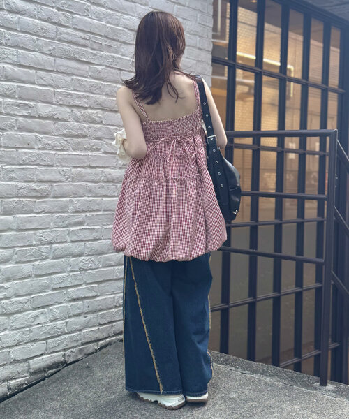 w closet(ダブルクローゼット)の「【バズりアイテム/4色展開】バルーンミニキャミワンピ(ワンピース・レディース・ブラック/オフホワイト/ブラック系その他/レッド系その他・FREE)」の21枚目の写真