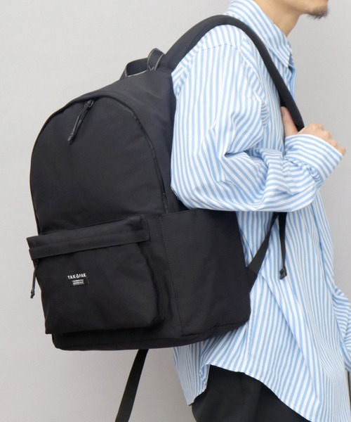 YAKPAK（ヤックパック）の「大容量 シンプル デイパック A4・B4・PC収納対応（バックパック/リュック・メンズ・ブラック・FREE）」の2枚目の写真