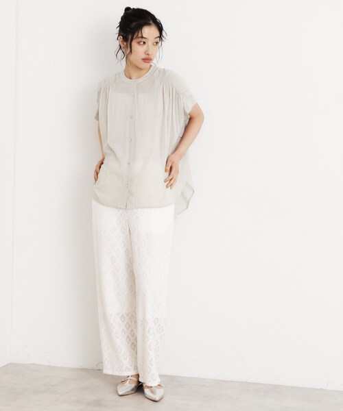 THE SHOP TK (ザ ショップ ティーケー )の「麻調シアーフリルギャザーブラウス【洗える】(シャツ/ブラウス・レディース・ブラック/アイボリー/ブルー・99)」の6枚目の写真