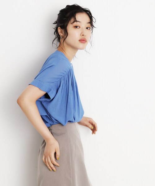 THE SHOP TK (ザ ショップ ティーケー )の「麻調シアーフリルギャザーブラウス【洗える】(シャツ/ブラウス・レディース・ブラック/アイボリー/ブルー・99)」の12枚目の写真