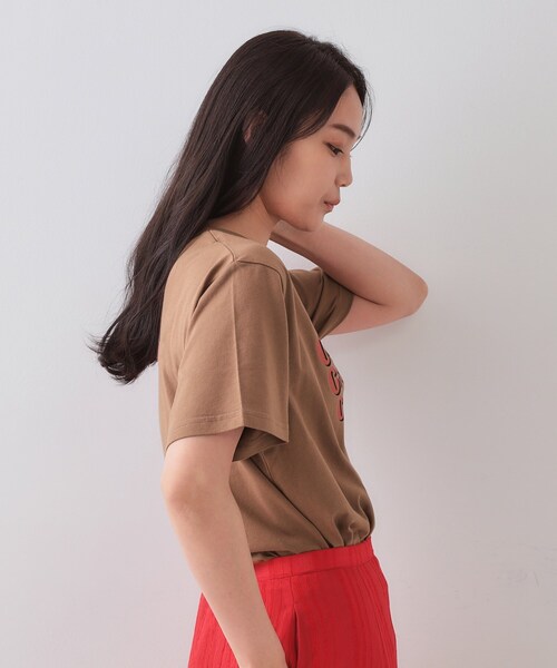 OPAQUE.CLIP(オペークドットクリップ)の「カラーロゴTシャツ【洗濯機洗い可】(Tシャツ/カットソー・レディース・ネイビー/ダークブラウン/ホワイト・00)」の8枚目の写真