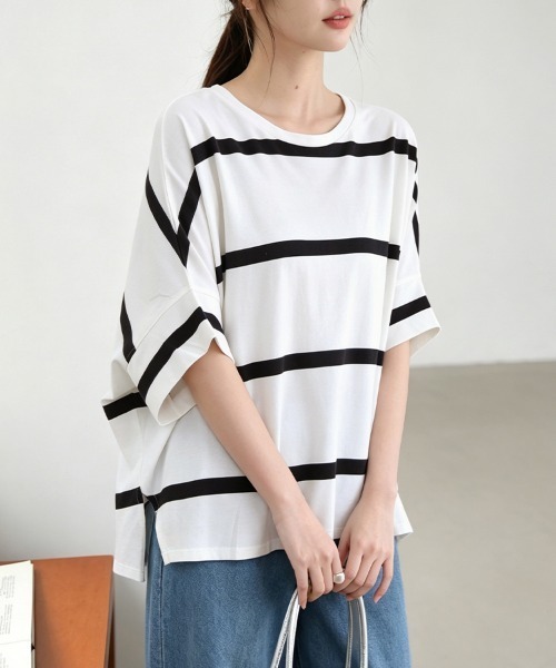 ONEP STAR(ワンピスター)の「ボーダー柄クルーネックカットソー(Tシャツ/カットソー・レディース・ブラック×ホワイト/ホワイト×ブラック/グレー×ホワイト/ホワイト×ブルー・MEDIUM)」の1枚目の写真