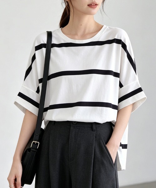 ONEP STAR(ワンピスター)の「ボーダー柄クルーネックカットソー(Tシャツ/カットソー・レディース・ブラック×ホワイト/ホワイト×ブラック/グレー×ホワイト/ホワイト×ブルー・MEDIUM)」の21枚目の写真