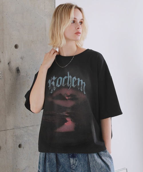 ROCHEM(ローシェン)の「ヴィンテージデザイングラフィックTシャツ(Tシャツ/カットソー・メンズ・ブラック系2/ブラック系4/ブラック系1/ブラック系3・XS/S/M/L)」の4枚目の写真