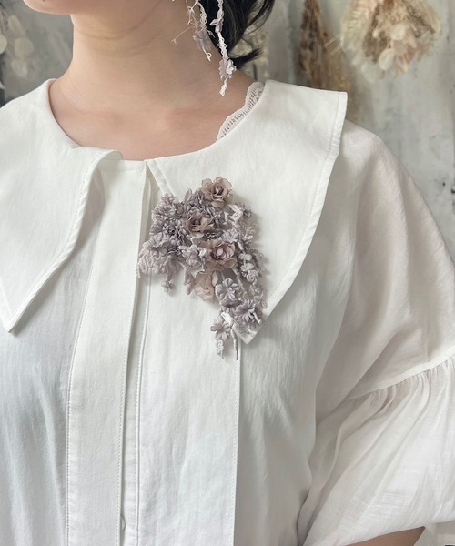 m.soeur（エムスール）の「小さなお花のコサージュ（ブローチ/コサージュ・レディース・ラベンダー/ブラック/ホワイト・FREE）」の3枚目の写真