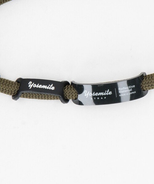 FREAK'S STORE（フリークスストア）の「YOSEMITE STRAP/ヨセミテストラップ YOSEMITE MOBILE STRAP（スマホグッズ・メンズ・オリーブ/ブラック・ONE SIZE）」の4枚目の写真
