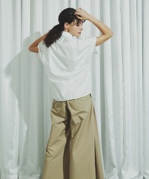 c/est（シーエ）の「c/est/シーエ LYDIA シャツブラウス（シャツ/ブラウス・レディース・オフホワイト・FREE）」の4枚目の写真