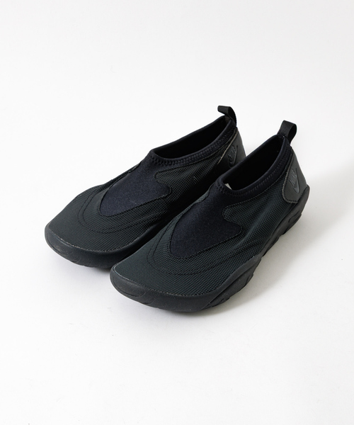 NIKE(ナイキ)の「【NIKE/ナイキ】 アクアターフ / スニーカー/ FZ5627-001(スニーカー・メンズ・ブラック・26/27/28)」の1枚目の写真